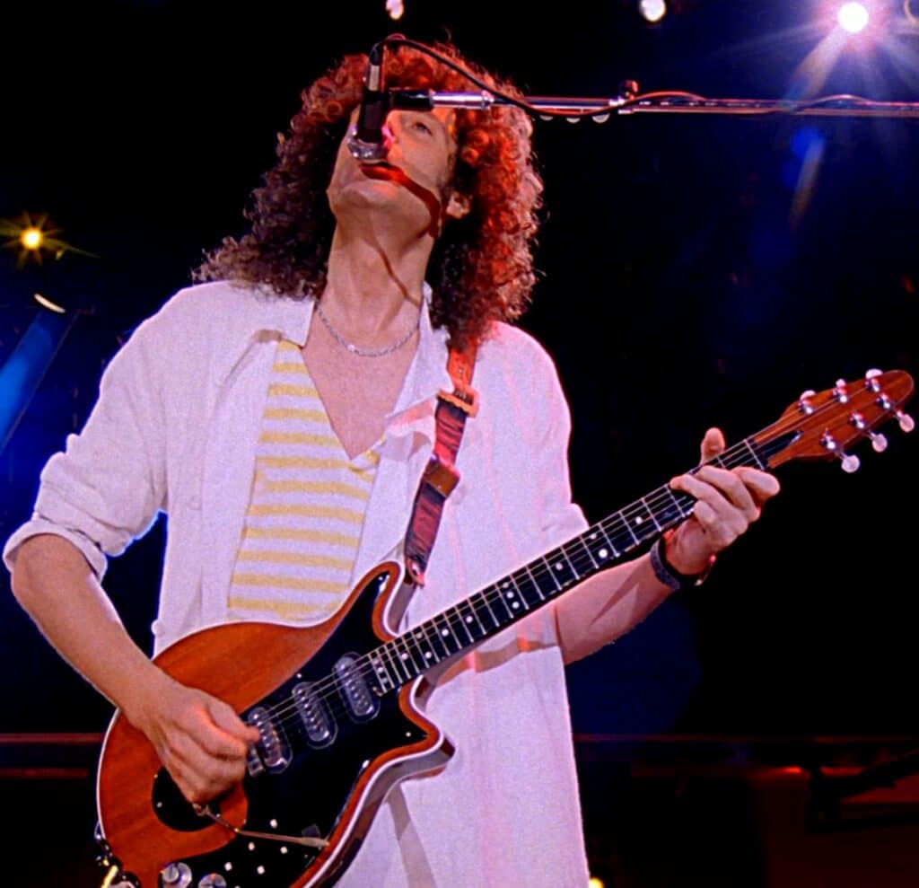 Brain playing his Red Special guitar. Live In Budapest 1986