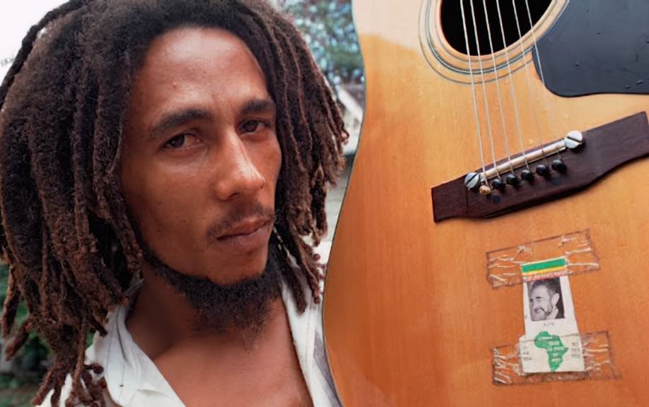 praktiserende læge Elendig Betinget Bob Marley's Guitars, Amps, Effects, Gear - Detailed History – Ground Guitar