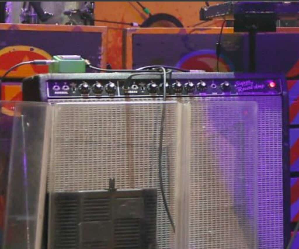 Ibanez Tube Screamer pedal seen on Derek's Fender Super Reverb amp.