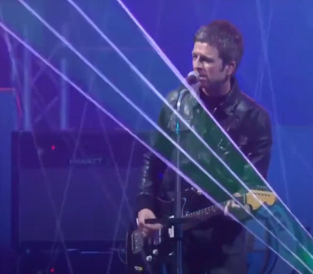 Hiwatt Custom 50 Combo seen behind Noel at the Isle Of Wight Festival 2019.