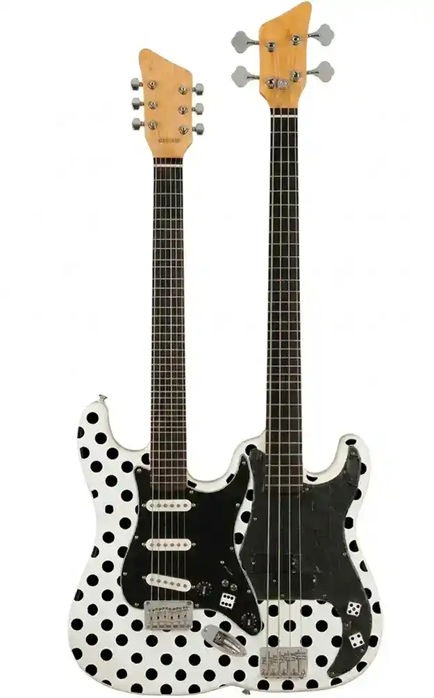 Khn de Poitrine’s Double-Neck Guitar/Bass