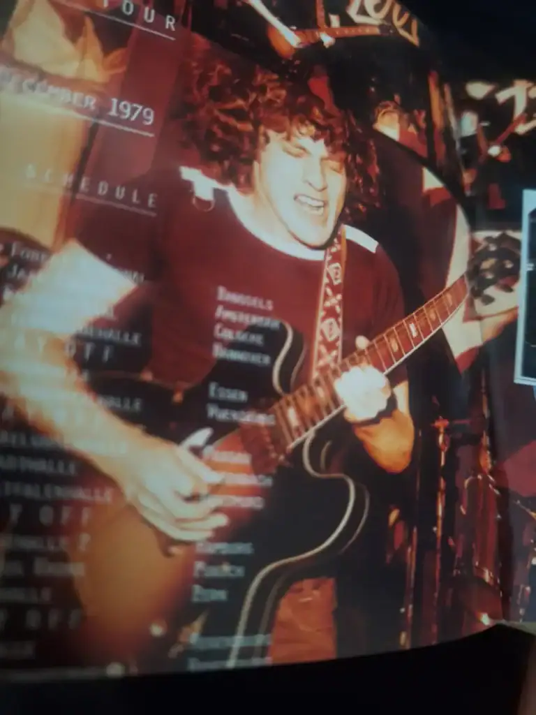 Angus Young playing a Gibson ES-335. 